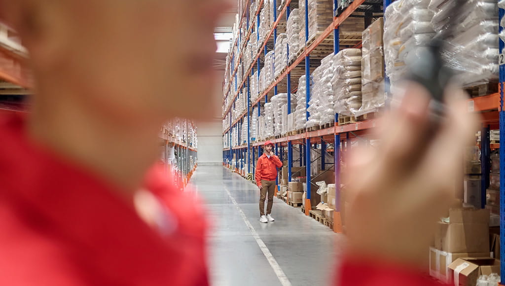 Communication in the logistics environment